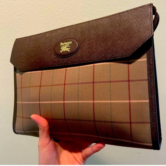 Burberrys Vintage Plaid Clutch/wristlet - Picture 1 of 9